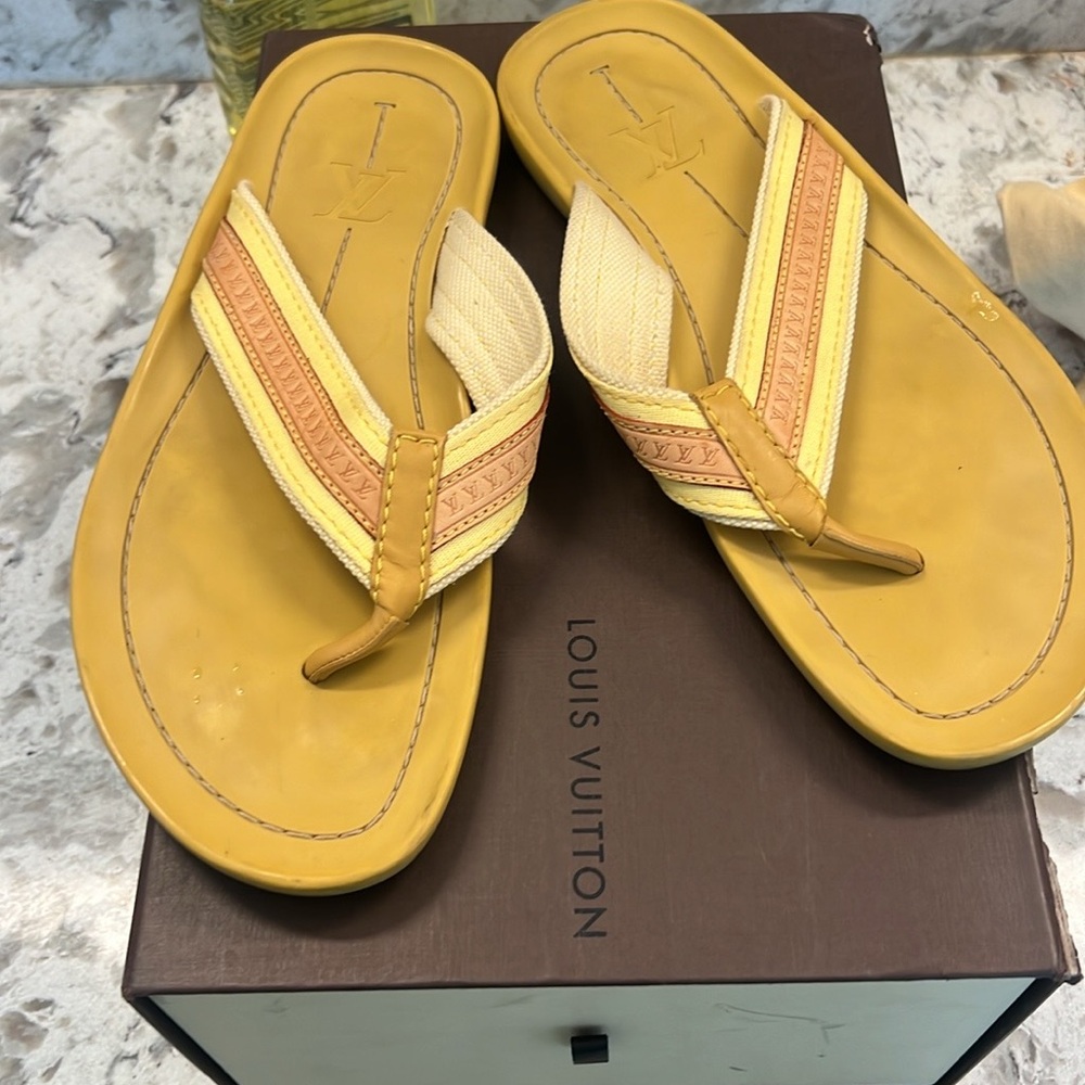 Louis Vuitton size10 gently worn